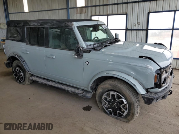 2022 Ford Bronco with VIN 1FMDE5BH1NLB79900, listed as a Copart auction lot 49434105 with 34,331 mi miles and Salvage Title. Bid and sale history available at DreamBid. Image 4.