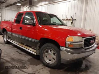 2000 GMC New Sierra 1500 SLE with VIN 1GTEK19T6YE376137, listed as a IAAI auction lot 41294874 with 212,972 mi miles. Bid and sale history available at carsss.com. Image 1.