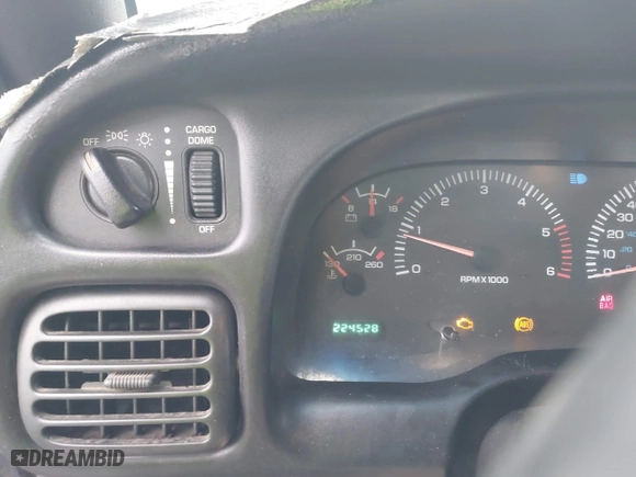 2001 Dodge Ram 1500 with VIN 3B7HC13Z11M296543, listed as a IAAI auction lot 41302280 with 224,528 mi miles. Bid and sale history available at carsss.com. Image 7.