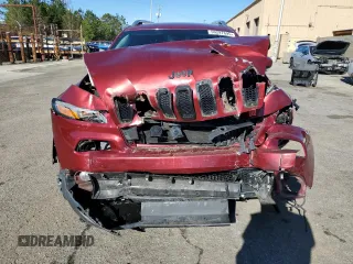 2015 Jeep Cherokee Latitude with VIN 1C4PJLCB5FW695592, listed as a Copart auction lot 50297695 with 108,091 mi miles and Salvage Title. Bid and sale history available at DreamBid. Image 5.