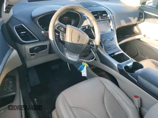 2020 Lincoln Nautilus Standard with VIN 2LMPJ6J90LBL28582, listed as a Copart auction lot 81771224 with 68,204 mi miles and Salvage title. Bid and sale history available at DreamBid. Image 8.