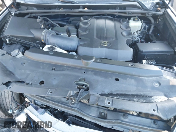 2018 Toyota 4Runner SR5 z VIN JTEBU5JR8J5596675, wystawiony jako IAAI lot #41877335 z przebiegiem Nie podano mil oraz . Historia ofert i sprzedaży dostępna na DreamBid. Obrazek 10.