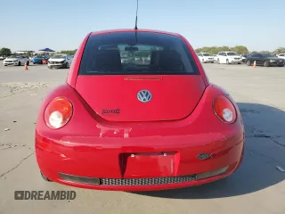2010 Volkswagen New Beetle Coupe with VIN 3VWPG3AG7AM009409, listed as a Copart auction lot 75348544 with 133,790 mi miles and Clean Title. Bid and sale history available at carsss.com. Image 6.