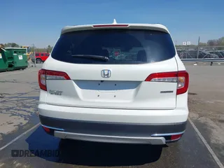 2019 Honda Pilot Touring 8-Passenger z VIN 5FNYF5H93KB021978, wystawiony jako IAAI lot #41915333 z przebiegiem 82 676 mil mil oraz . Historia ofert i sprzedaży dostępna na DreamBid. Obrazek 16.