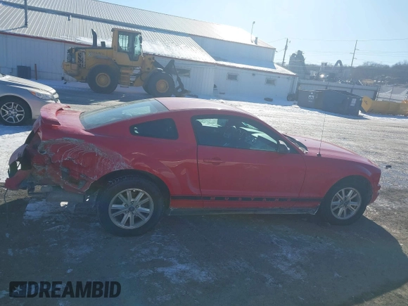 2006 Ford Mustang Standard with VIN 1ZVFT80N465261264, listed as a IAAI auction lot 41629083 with 85,945 mi miles. Bid and sale history available at carsss.com. Image 13.