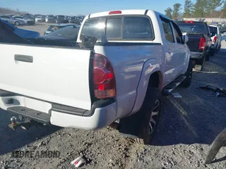 2008 Toyota Tacoma PreRunner with VIN 3TMJU62N58M062894, listed as a IAAI auction lot 41231086 with 300,671 mi miles. Bid and sale history available at carsss.com. Image 4.