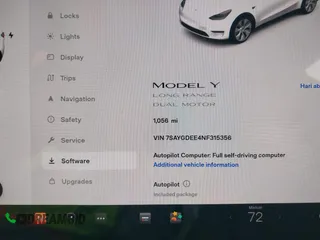 2022 Tesla Model Y Long Range z VIN 7SAYGDEE4NF315356, wystawiony jako IAAI lot #41571151 z przebiegiem 1 056 mil mil oraz . Historia ofert i sprzedaży dostępna na DreamBid. Obrazek 7.