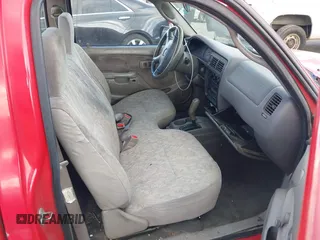 2003 Toyota Tacoma with VIN 5TENL42N53Z193084, listed as a IAAI auction lot 41946855 with 393,288 mi miles and . Bid and sale history available at DreamBid. Image 8.