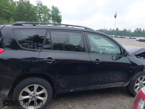 2012 Toyota RAV4 z VIN 2T3BF4DV4CW198537, wystawiony jako IAAI lot #42457596 z przebiegiem 136 904 mil mil oraz . Historia ofert i sprzedaży dostępna na DreamBid. Obrazek 14.