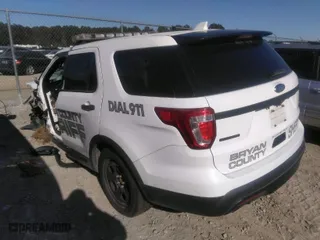 2017 Ford Police Interceptor Utility with VIN 1FM5K8AR8HGB08036, listed as a IAAI auction lot 41015812 with 18,153 mi miles. Bid and sale history available at carsss.com. Image 3.