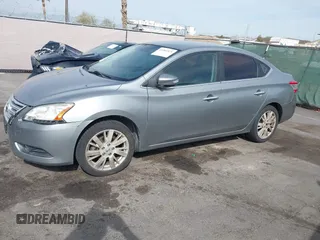 2014 Nissan Sentra SR z VIN 3N1AB7AP1EY322830, wystawiony jako IAAI lot #41981525 z przebiegiem 129 498 mil mil oraz . Historia ofert i sprzedaży dostępna na DreamBid. Obrazek 13.