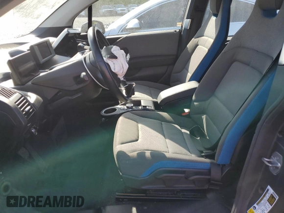 2019 BMW i3 z VIN WBY8P4C58K7D21938, wystawiony jako Copart lot #53916115 z przebiegiem 39 420 mil mil oraz Szkoda całkowita • Salvage title. Historia ofert i sprzedaży dostępna na DreamBid. Obrazek 7.