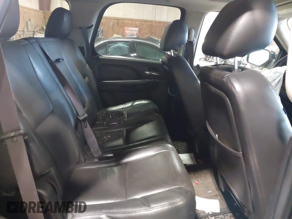 2013 GMC Yukon Denali with VIN 1GKS2EEF0DR105804, listed as a IAAI auction lot 42028402 with 121,054 mi miles. Bid and sale history available at carsss.com. Image 8.