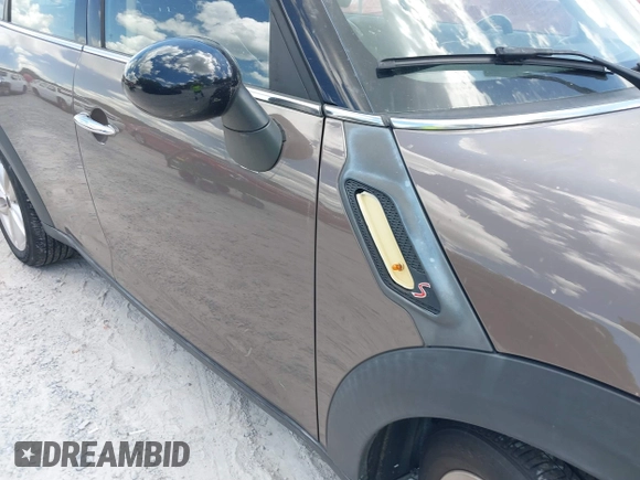 2013 MINI Countryman S с VIN WMWZC3C59DWP24907, выставлен на аукционе IAAI как лот 42719063 с пробегом 64 138 миль миль и . История ставок и продаж доступна на DreamBid. Изображение 6.