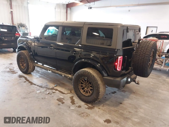 2022 Ford Bronco with VIN 1FMDE5DH0NLB06451, listed as a IAAI auction lot 42060509 with 55,624 mi miles and . Bid and sale history available at DreamBid. Image 3.