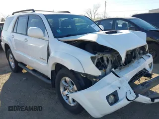 2007 Toyota 4Runner SR5 with VIN JTEZU14R978088970, listed as a IAAI auction lot 41805858 with 171,808 mi miles. Bid and sale history available at carsss.com. Image 1.