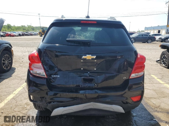 2020 Chevrolet Trax LT with VIN KL7CJLSB0LB092503, listed as a Copart auction lot 62101855 with 43,948 mi miles and Salvage title. Bid and sale history available at DreamBid. Image 6.
