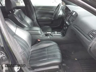 2015 Chrysler 300 with VIN 2C3CCAGGXFH831351, listed as a IAAI auction lot 41721941 with 106,577 mi miles. Bid and sale history available at carsss.com. Image 5.