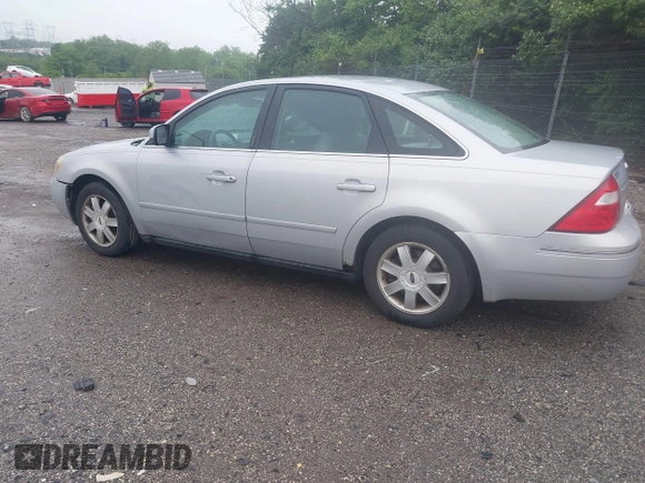 2005 Ford Five Hundred SE z VIN 1FAFP23115G106256, wystawiony jako IAAI lot #42263958 z przebiegiem Nie podano mil oraz . Historia ofert i sprzedaży dostępna na DreamBid. Obrazek 3.