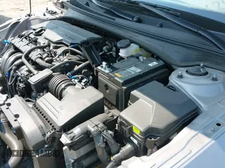 2025 Hyundai Elantra SEL Sport с VIN KMHLM4DG4SU021781, выставлен на аукционе IAAI как лот 42922601 с пробегом 2 866 миль миль и . История ставок и продаж доступна на DreamBid. Изображение 20.