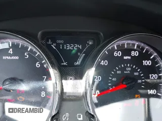 2016 Nissan Versa S z VIN 3N1CN7AP5GL916028, wystawiony jako IAAI lot #41923508 z przebiegiem 113 224 mil mil oraz . Historia ofert i sprzedaży dostępna na DreamBid. Obrazek 7.