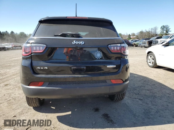 2018 Jeep Compass Altitude z VIN 3C4NJDBB9JT361305, wystawiony jako Copart lot #50126355 z przebiegiem 49 810 mil mil oraz Szkoda całkowita • Salvage title. Historia ofert i sprzedaży dostępna na DreamBid. Obrazek 6.