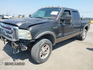 2005 Ford F-250 XL с VIN 1FTSW21P65EC44812, выставлен на аукционе IAAI как лот 42691573 с пробегом 76 672 миль миль и . История ставок и продаж доступна на DreamBid. Изображение 17.