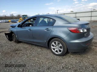2013 Mazda 3 i SV with VIN JM1BL1TF8D1709748, listed as a Copart auction lot 53201555 with Not Provided miles and Salvage Title. Bid and sale history available at DreamBid. Image 2.