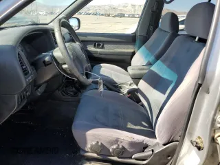 2001 Nissan Pathfinder SE с VIN JN8DR07Y71W520959, выставлен на аукционе Copart как лот 72599614 с пробегом 186 415 миль миль и Списание • Salvage title. История ставок и продаж доступна на DreamBid. Изображение 7.