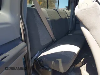 2002 Ford F-350 XL with VIN 1FTSX31S12ED44853, listed as a IAAI auction lot 42079777 with 177,233 mi miles and . Bid and sale history available at DreamBid. Image 8.
