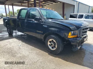 2001 Ford Super Duty F-250 XL with VIN 1FTNW20F91EC35439, listed as a Copart auction lot 66900614 with 459,568 mi miles and Non Repairable. Bid and sale history available at carsss.com. Image 4.