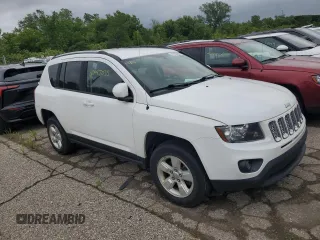 2016 Jeep Compass Latitude with VIN 1C4NJCEA2GD735023, listed as a Copart auction lot 60647035 with 178,952 mi miles and Clean title. Bid and sale history available at DreamBid. Image 4.