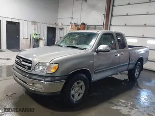 2000 Toyota Tundra SR5 with VIN 5TBRT3414YS093920, listed as a IAAI auction lot 41622228 with 239,064 mi miles. Bid and sale history available at carsss.com. Image 20.
