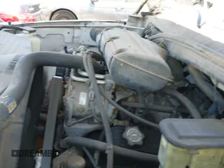 1996 Dodge 1500 z VIN 3B7HF13Y3TG152802, wystawiony jako IAAI lot #42637246 z przebiegiem 214 630 mil mil oraz . Historia ofert i sprzedaży dostępna na DreamBid. Obrazek 19.