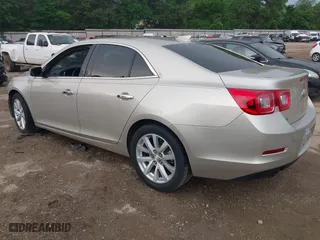 2015 Chevrolet Malibu LTZ with VIN 1G11F5SL0FF110827, listed as a IAAI auction lot 41932211 with 117,251 mi miles. Bid and sale history available at carsss.com. Image 3.