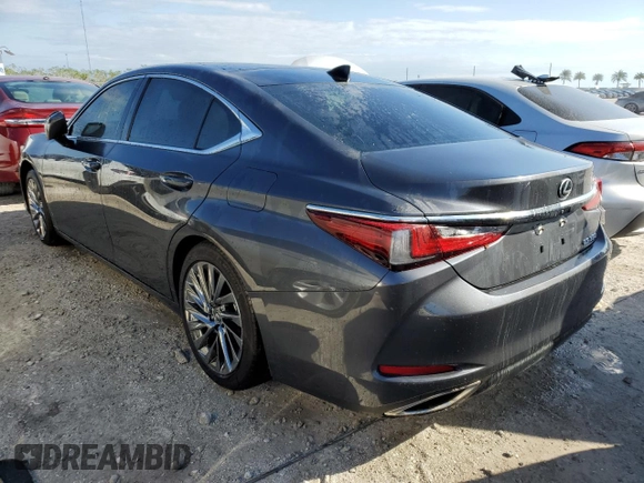 2024 Lexus ES 350 Luxury z VIN 58AEZ1B13RU180415, wystawiony jako Copart lot #76048684 z przebiegiem Nie podano mil oraz Nie do naprawy • Non repairable. Historia ofert i sprzedaży dostępna na DreamBid. Obrazek 2.