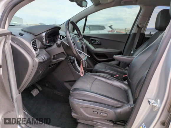 2020 Chevrolet Trax LT with VIN KL7CJPSB9LB038110, listed as a Copart auction lot 60111125 with 54,710 mi miles and Salvage title. Bid and sale history available at DreamBid. Image 7.