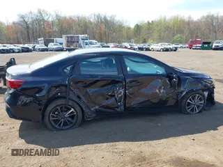 2022 Kia Forte LXS z VIN 3KPF24AD6NE474949, wystawiony jako IAAI lot #42091578 z przebiegiem 26 064 mil mil oraz . Historia ofert i sprzedaży dostępna na DreamBid. Obrazek 6.