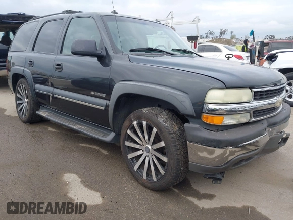 2003 Chevrolet Tahoe LS with VIN 1GNEC13T73R297770, listed as a IAAI auction lot 42071895 with 215,848 mi miles. Bid and sale history available at carsss.com. Image 1.