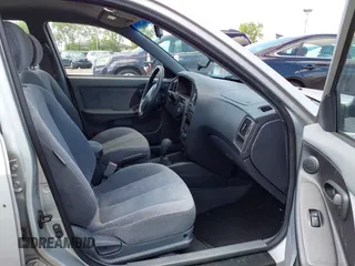 2006 Hyundai Elantra GLS z VIN KMHDN46D96U365570, wystawiony jako IAAI lot #42342350 z przebiegiem 29 365 mil mil oraz . Historia ofert i sprzedaży dostępna na DreamBid. Obrazek 5.