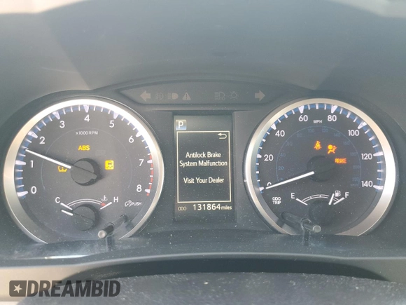 2018 Toyota Highlander LE with VIN 5TDBZRFH0JS809397, listed as a Copart auction lot 61502315 with 131,864 mi miles and Salvage title. Bid and sale history available at DreamBid. Image 9.