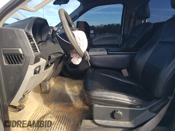 2018 Ford F-350 XL z VIN 1FTRF3DT9JEB35526, wystawiony jako Copart lot #37557924 z przebiegiem 151 676 mil mil oraz Szkoda całkowita • Salvage title. Historia ofert i sprzedaży dostępna na DreamBid. Obrazek 7.