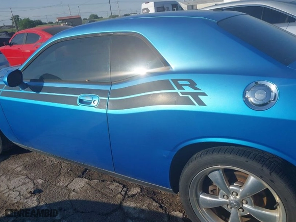 2010 Dodge Challenger R/T with VIN 2B3CJ5DT1AH134848, listed as a IAAI auction lot 42037374 with 188,029 mi miles. Bid and sale history available at carsss.com. Image 14.