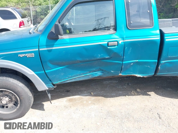 1994 Ford Ranger XLT with VIN 1FTCR15X4RTB08471, listed as a IAAI auction lot 42133059 with 171,092 mi miles and . Bid and sale history available at DreamBid. Image 6.