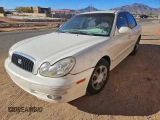 2004 Hyundai Sonata with VIN KMHWF25H54A044915, listed as a Copart auction lot 42796205 with 191,708 mi miles and Clean Title. Bid and sale history available at carsss.com. Image 2.