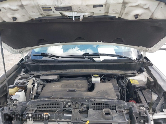 2019 Nissan Pathfinder S z VIN 5N1DR2MM5KC635874, wystawiony jako IAAI lot #41790147 z przebiegiem 97 710 mil mil oraz . Historia ofert i sprzedaży dostępna na DreamBid. Obrazek 10.