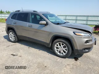 2017 Jeep Cherokee Latitude z VIN 1C4PJMCS0HW606505, wystawiony jako Copart lot #59807475 z przebiegiem 83 035 mil mil oraz Czysty tytuł • Clean title. Historia ofert i sprzedaży dostępna na DreamBid. Obrazek 4.