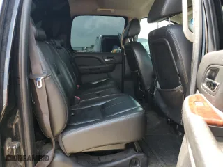 2009 Chevrolet Avalanche LT w/2LT with VIN 3GNEC22099G277798, listed as a Copart auction lot 54486865 with 294,654 mi miles and Clean Title. Bid and sale history available at carsss.com. Image 10.