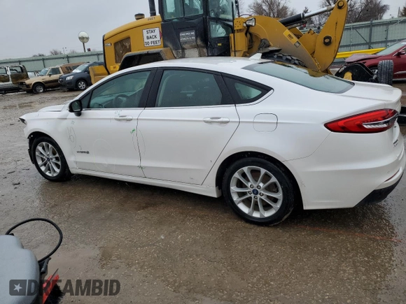 2019 Ford Fusion Hybrid SE with VIN 3FA6P0LU4KR157950, listed as a Copart auction lot 38016003 with 0 mi miles. Bid and sale history available at carsss.com. Image 2.