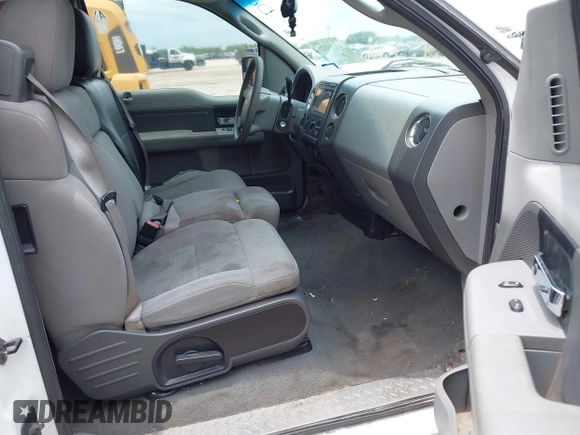 2006 Ford F-150 XLT with VIN 1FTPX14556FA59251, listed as a IAAI auction lot 42655821 with 210,472 mi miles and . Bid and sale history available at DreamBid. Image 5.